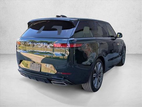 Used 2026 Land Rover Range Rover Sport Dynamic SE image 2