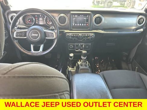 Used 2020 Jeep Wrangler Unlimited Sahara w/ LED Lighting Group AWD/4WD image 16