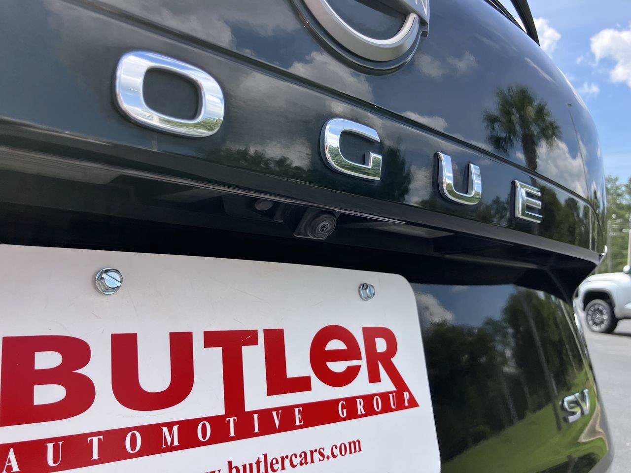 Used 2022 Nissan Rogue SV FWD image 10