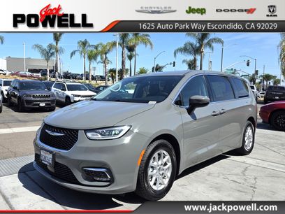 Certified 2023 Chrysler Pacifica Touring-L