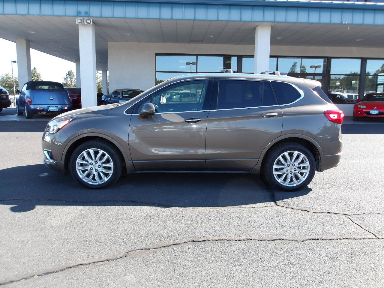 Used 2019 Buick Envision Premium w/ Driver Confidence Package AWD/4WD image 2