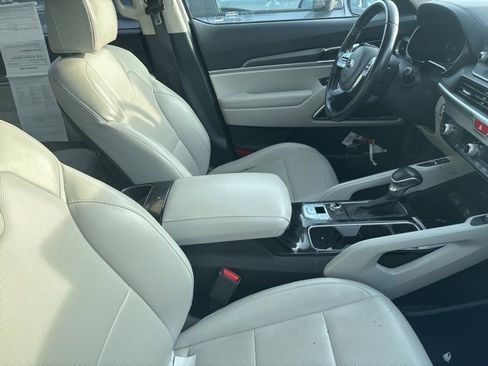 Used 2021 Kia Telluride S image 7