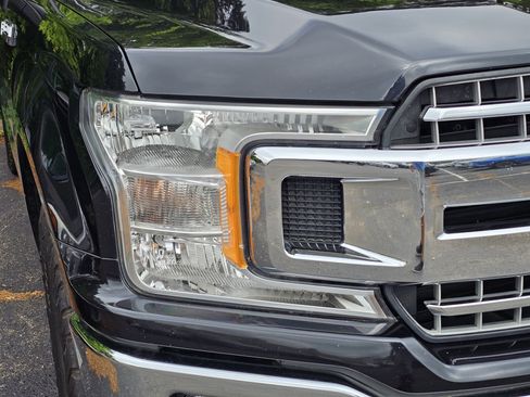 Used 2020 Ford F150 XLT w/ Equipment Group 302A Luxury AWD/4WD image 4