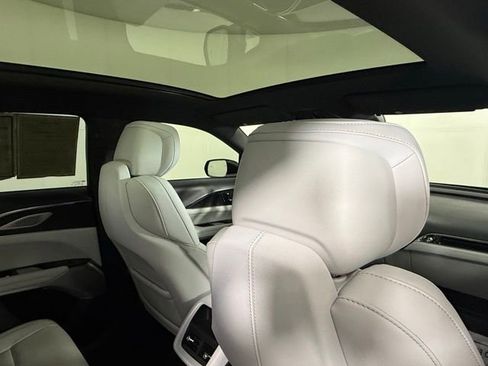 Certified 2024 Cadillac Lyriq Luxury RWD image 25