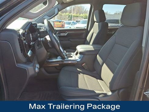 Used 2023 GMC Sierra 1500 Elevation AWD/4WD image 2