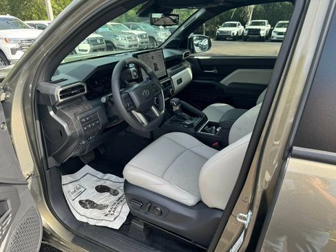 Used 2026 Toyota Tacoma Limited AWD/4WD image 3