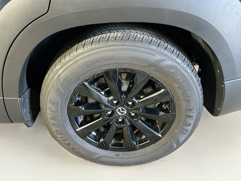 Used 2025 MAZDA CX-50 AWD 2.5 S w/ Premium Package image 11