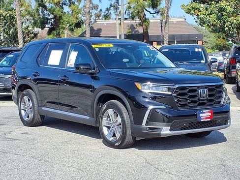 Used 2025 Honda Pilot EX-L image 6