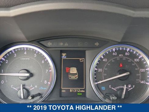 Used 2019 Toyota Highlander SE image 15