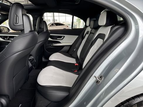 New 2025 Mercedes-Benz E 53 AMG e 4MATIC Sedan image 11