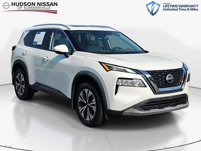 Used 2021 Nissan Rogue SV w/ Premium Package