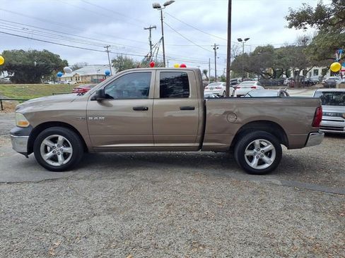 Used 2010 Dodge Ram 1500 Truck ST w/ ST Popular Equipment Group AWD/4WD image 4