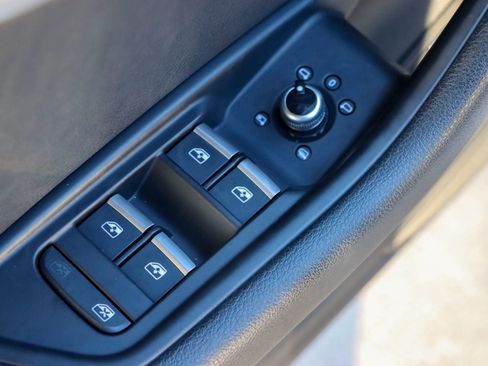 Used 2018 Audi A4 2.0T Premium Plus image 14