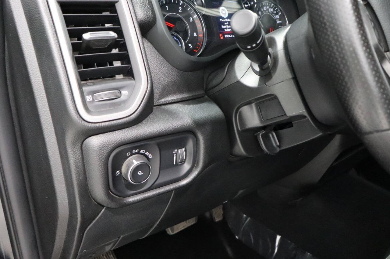 Used 2024 RAM 2500 Tradesman w/ Chrome Appearance Group AWD/4WD image 31