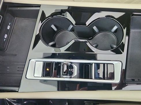 Used 2025 Volkswagen Atlas SEL Premium R-Line image 56