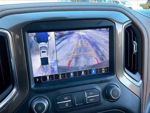 Used 2022 Chevrolet Silverado 1500 High Country w/ Technology Package image 20