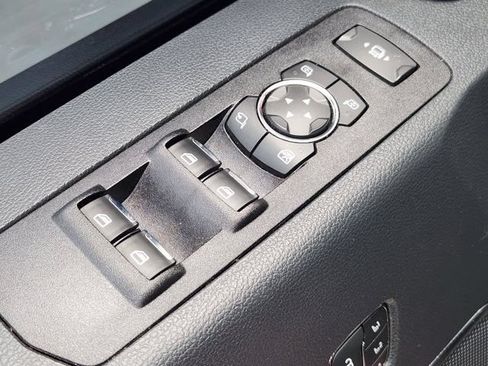 Used 2022 Ford F250 Lariat w/ Tremor Off-Road Package AWD/4WD image 22