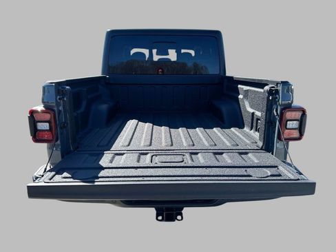 New 2026 Jeep Gladiator Sport AWD/4WD image 4