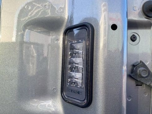 Used 2025 Chevrolet Silverado 1500 LT AWD/4WD image 27