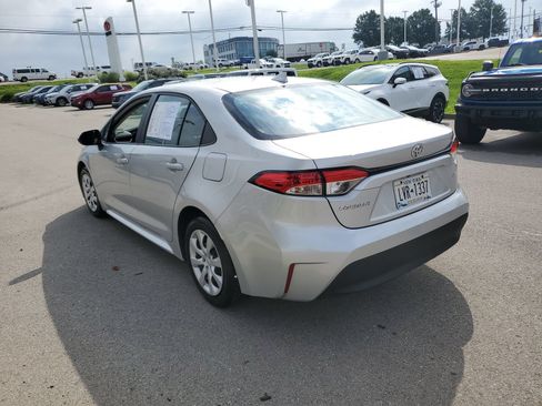 Certified 2024 Toyota Corolla LE FWD image 3