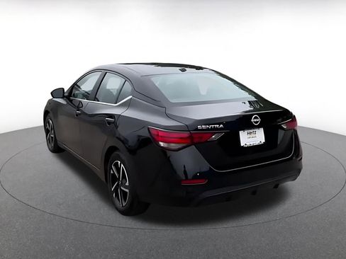 Used 2025 Nissan Sentra SV FWD image 11