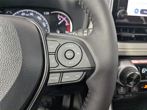 New 2025 Toyota RAV4 XLE image 15