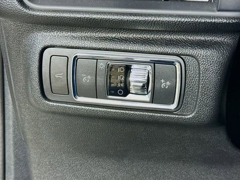 Used 2022 Lincoln Corsair AWD w/ Premium Package image 10