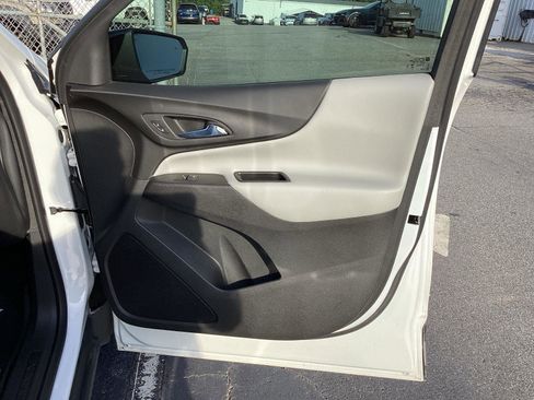 Used 2024 Chevrolet Equinox LS w/ LS Convenience Package FWD image 7