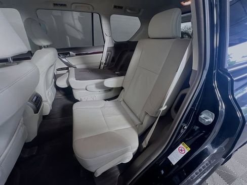 Used 2018 Lexus GX 460 Premium image 27