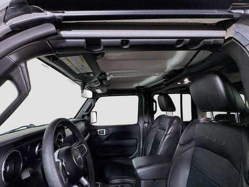 Used 2023 Jeep Wrangler Unlimited Sahara AWD/4WD image 25