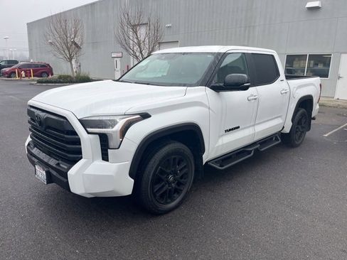 Used 2025 Toyota Tundra Limited image 1