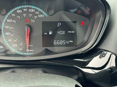 Used 2021 Chevrolet Spark LT image 19