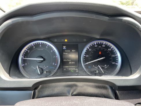 Used 2019 Toyota Highlander Limited FWD image 14