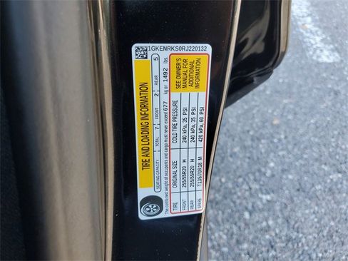 Used 2024 GMC Acadia Denali w/ Super Cruise Package image 30