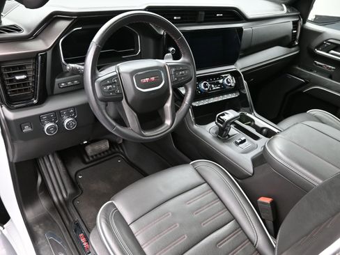 Used 2024 GMC Sierra 1500 AT4X image 21