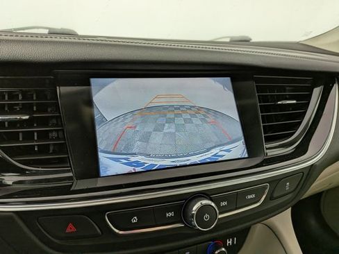 Used 2018 Buick Regal Preferred w/ Driver Confidence Package #1 image 5