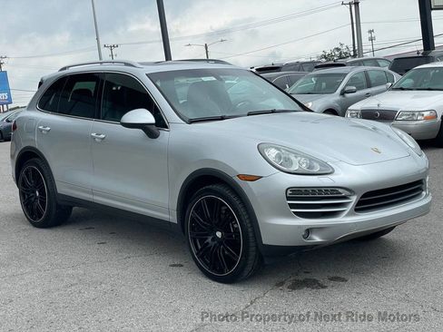 Used 2011 Porsche Cayenne AWD/4WD image 4