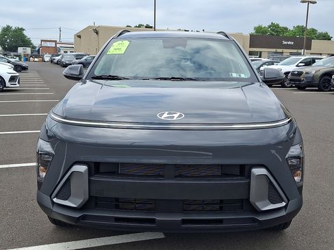 Certified 2025 Hyundai Kona SEL AWD/4WD image 2