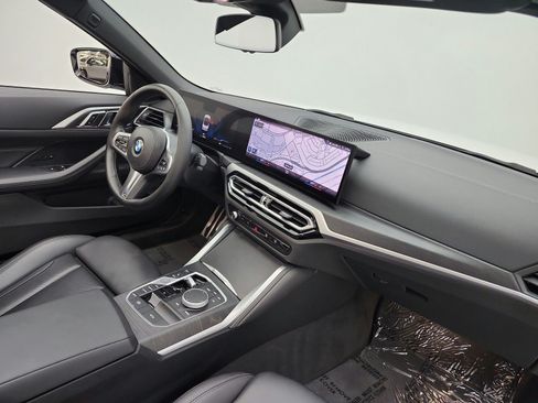 Used 2024 BMW 430i Convertible w/ M Sport Package RWD image 18