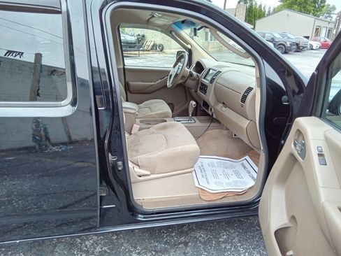 Used 2006 Nissan Frontier SE w/ (P01) Power Pkg RWD image 3