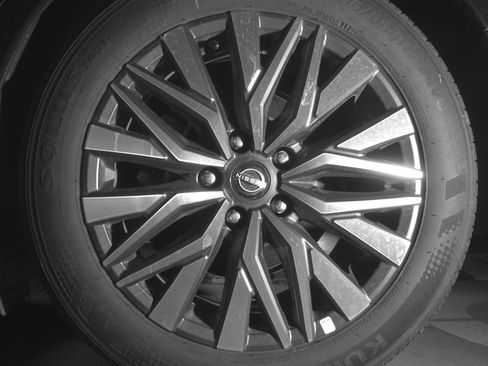 Used 2025 Nissan Altima 2.5 SV image 14