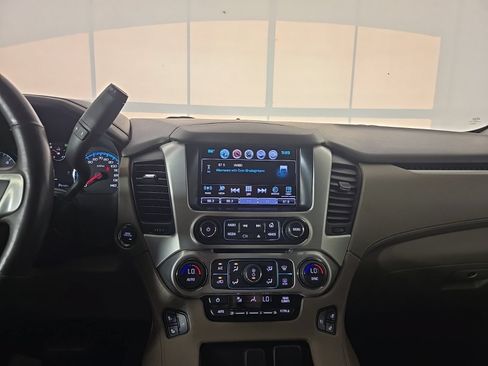 Used 2017 GMC Yukon SLT w/ Premium Edition RWD image 10
