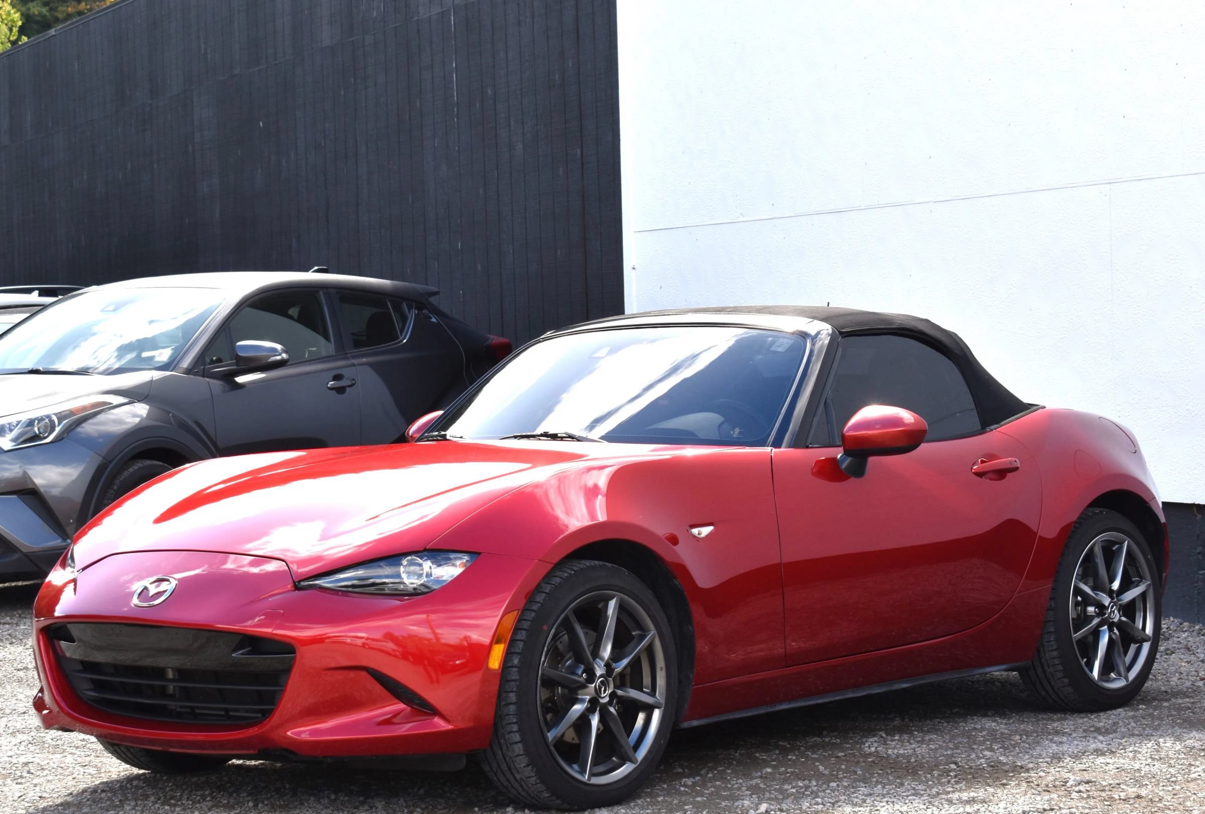 Used 2016 MAZDA MX-5 Miata Grand Touring RWD image 14