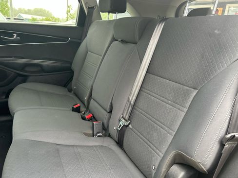 Used 2020 Kia Sorento AWD V6 image 21