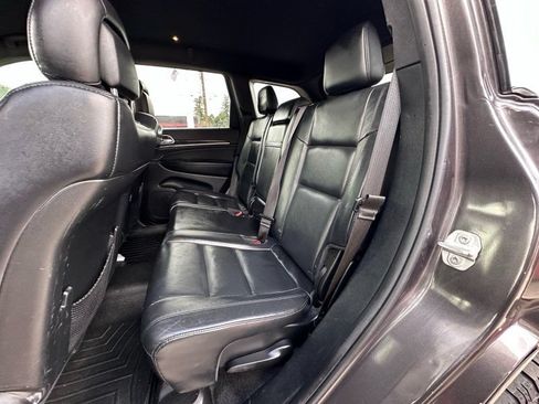Used 2018 Jeep Grand Cherokee Limited w/ Trailer Tow Group IV AWD/4WD image 11