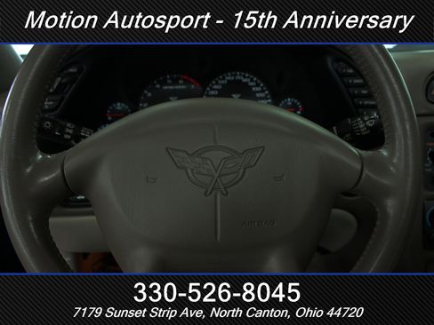 Used 2004 Chevrolet Corvette Coupe w/ Preferred Equipment Group RWD image 22
