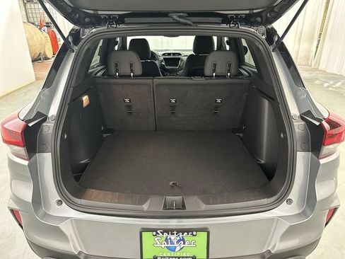 Used 2023 Chevrolet TrailBlazer RS w/ Convenience Package AWD/4WD image 22