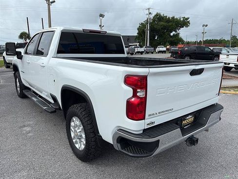 Used 2024 Chevrolet Silverado 2500 LT AWD/4WD image 6