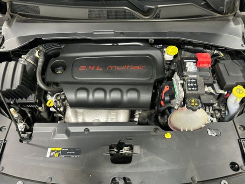 Used 2022 Jeep Compass Limited w/ Elite Group AWD/4WD image 19