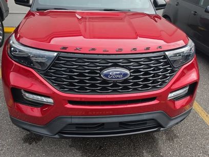 Certified 2024 Ford Explorer ST-Line w/ Class IV Trailer Tow Package